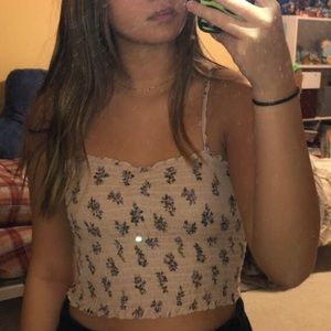 ❌SOLD❌ Brandy Melville pink floral scrunch tank